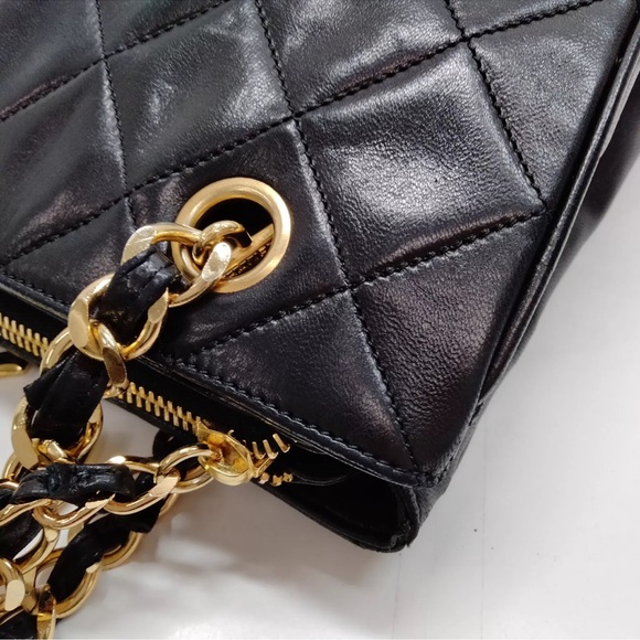 CHANEL CC Charm Matelasse Chain Tote Bag Leather Black - Picture 8 of 13